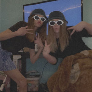 Meet your Posher, Ember